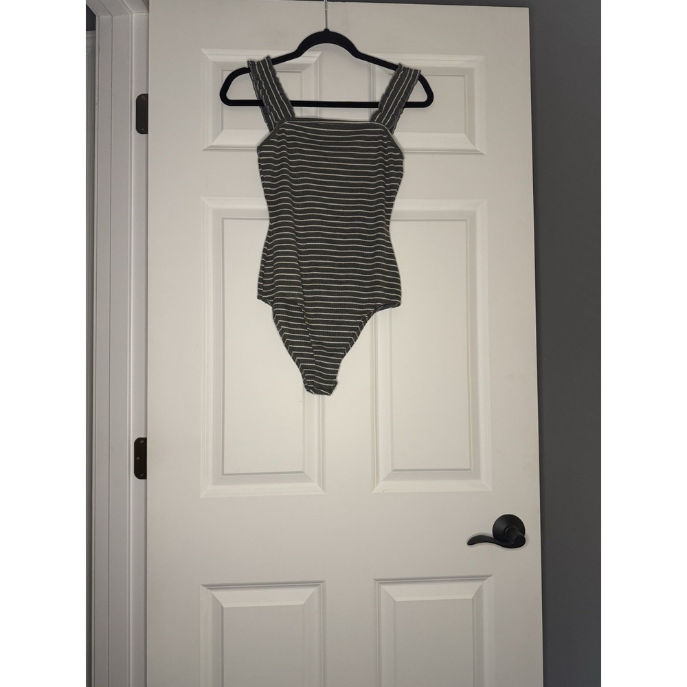 Le Lis Sleeveless Ruffle Sleeve Striped Bodysuit Medium